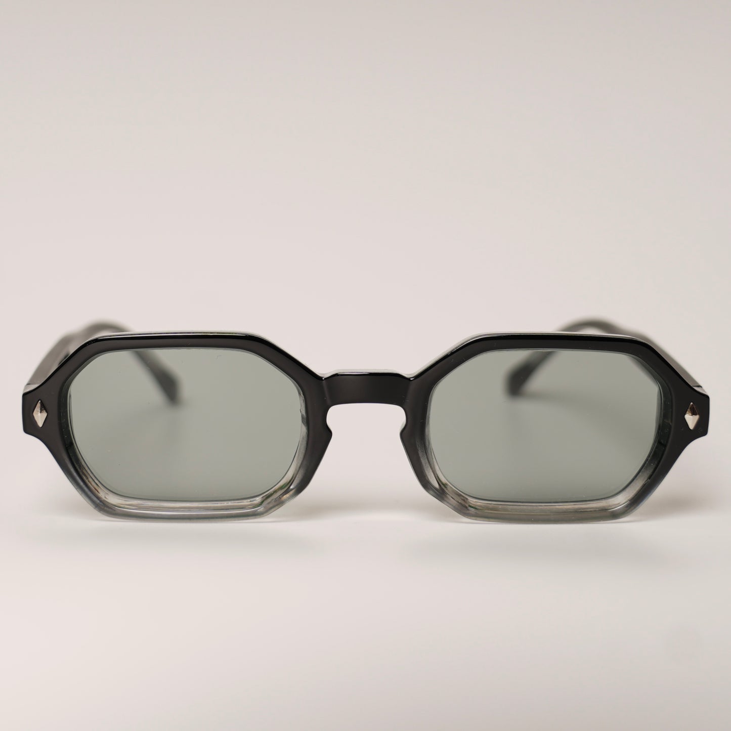 Nino - Gradient Grey