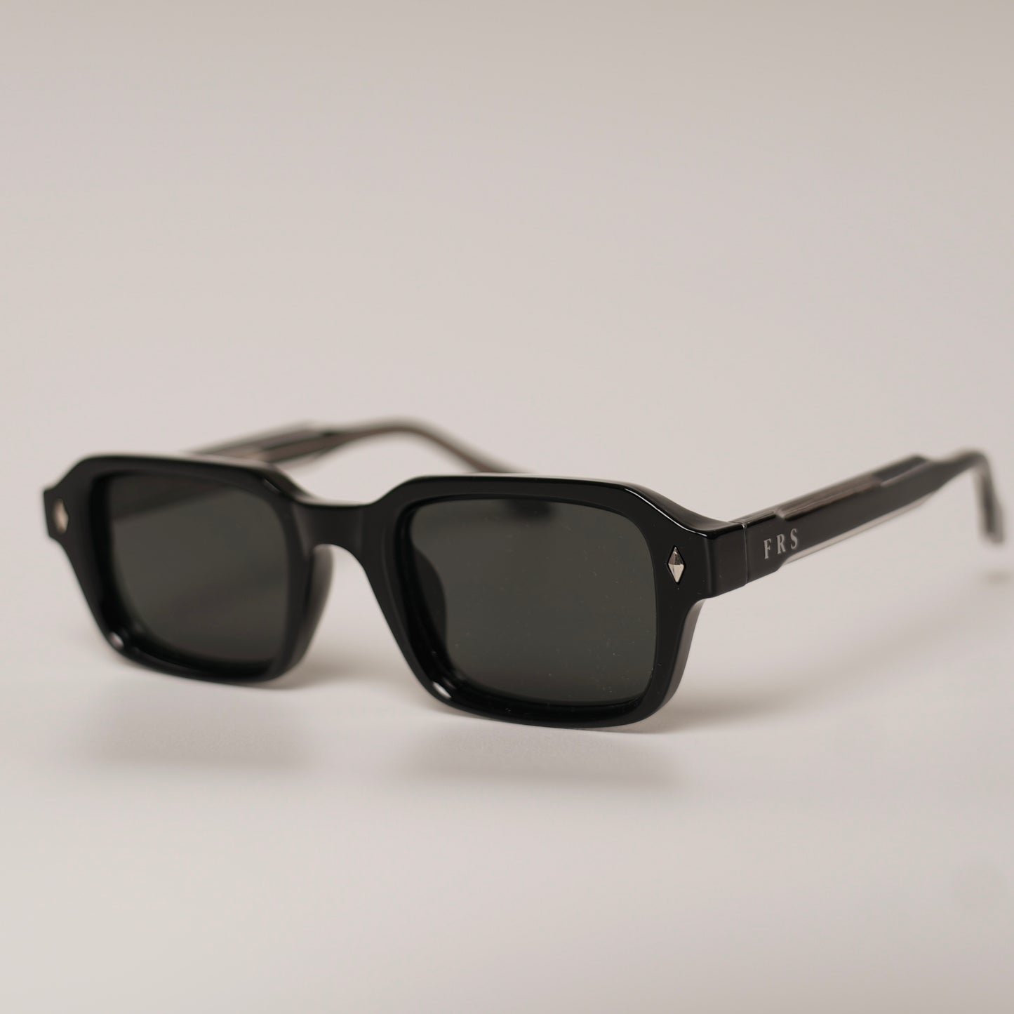 Wallace II - Black