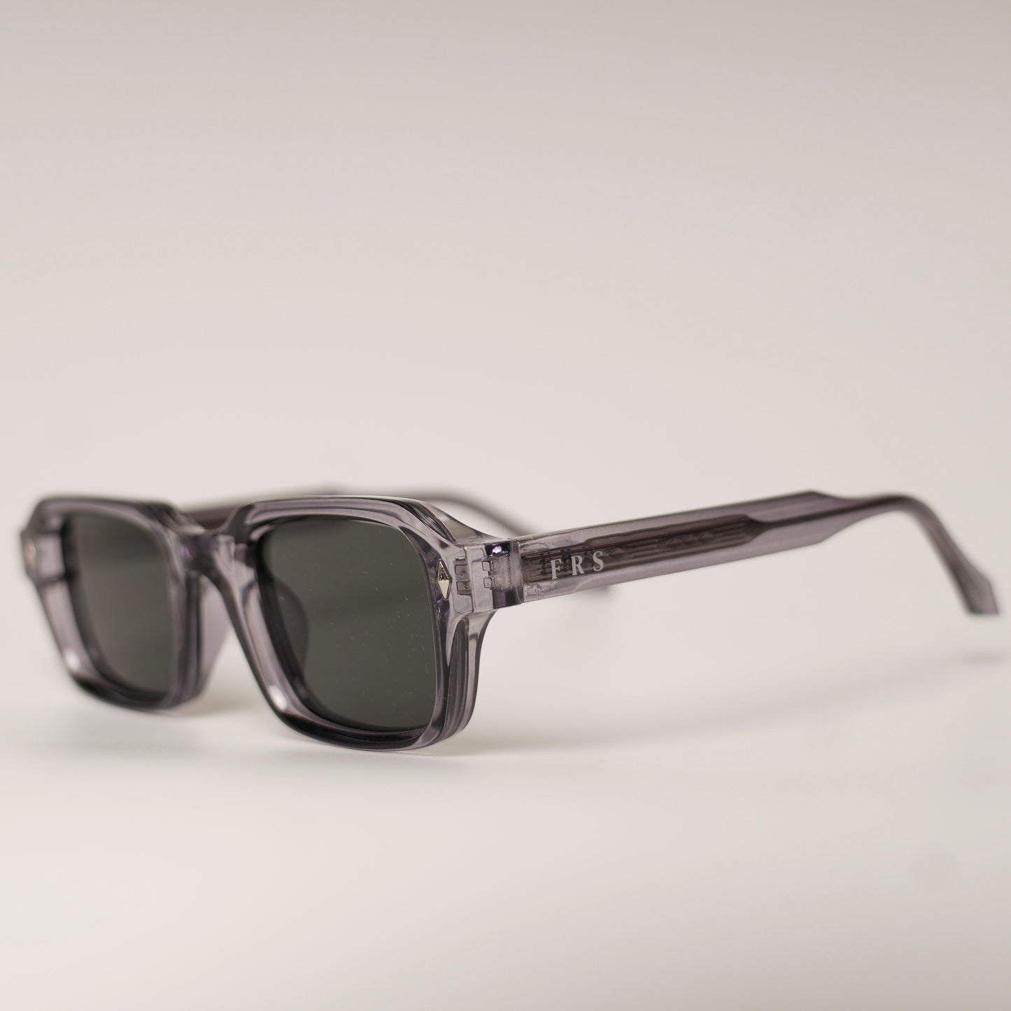 Wallace II - Grey