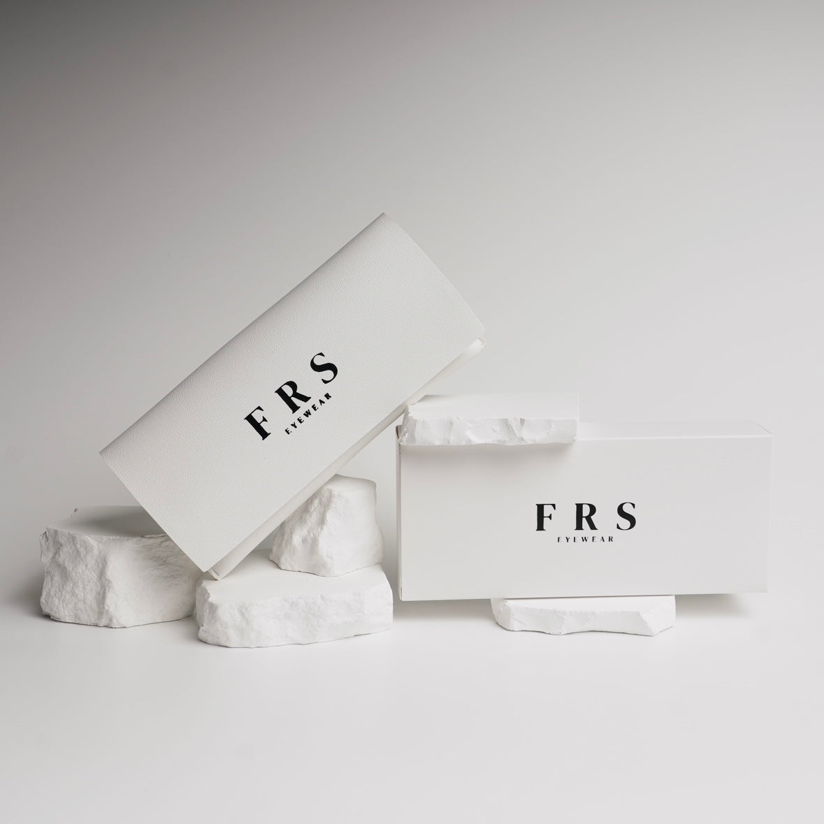 WALLACE II - BLUE FADE