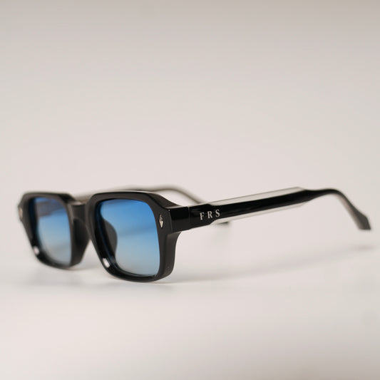 Wallace II - Blue Fade